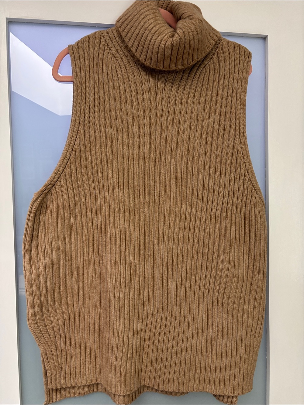 H&M Ribbed Sleeveless Turtleneck Sweater Vest in Camel